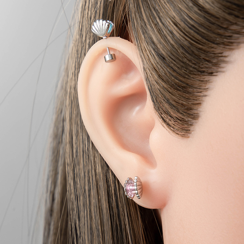 티타늄 귀걸이, 20G 구리 소재 큐빅 지르코니아 쉘  - Flat Back Labret Stud 리뷰 및 가격